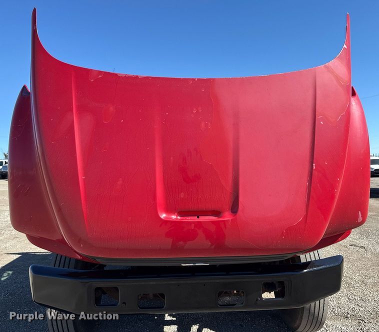 image for item EG2595 2001 Ford F650 Super Duty flatbed truck