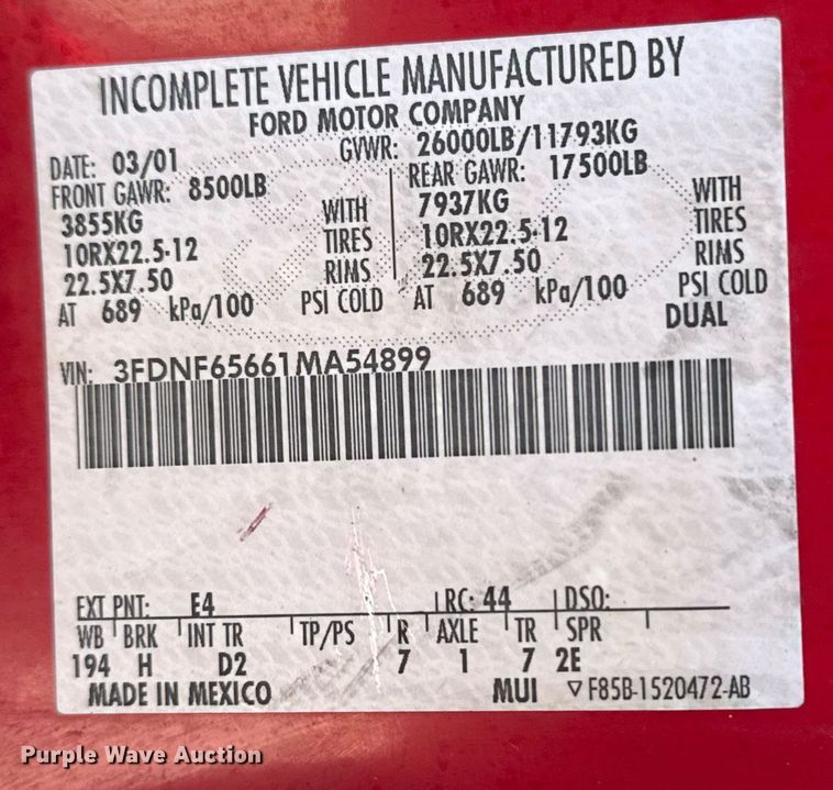 image for item EG2595 2001 Ford F650 Super Duty flatbed truck