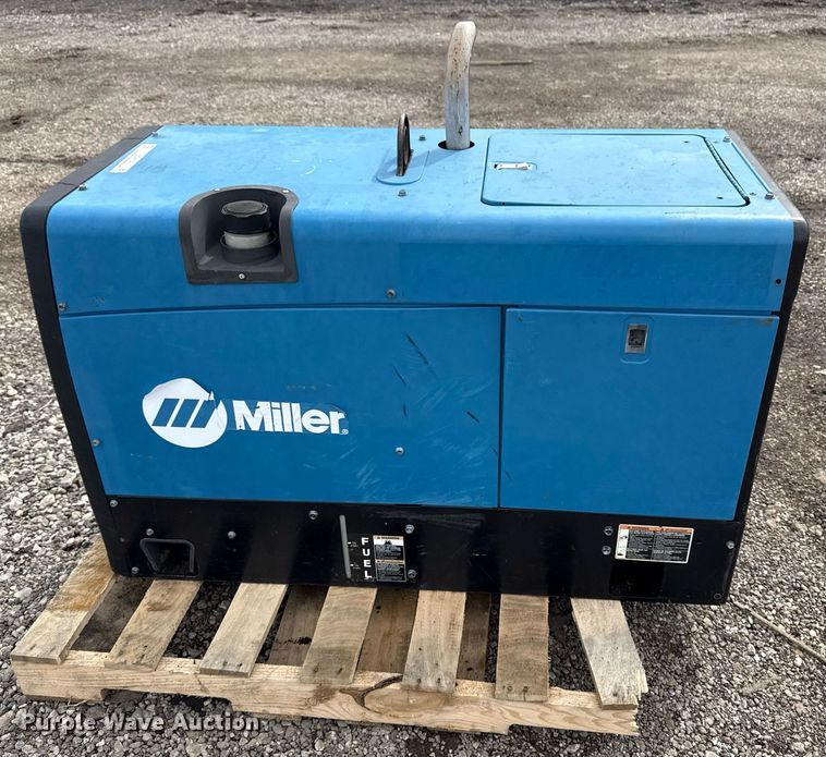 image for item EG2612 2010 Miller Trailblazer 302 welder/generator