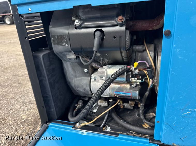 image for item EG2612 2010 Miller Trailblazer 302 welder/generator