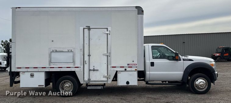 image for item EG2614 2016 Ford F550 Super Duty box truck