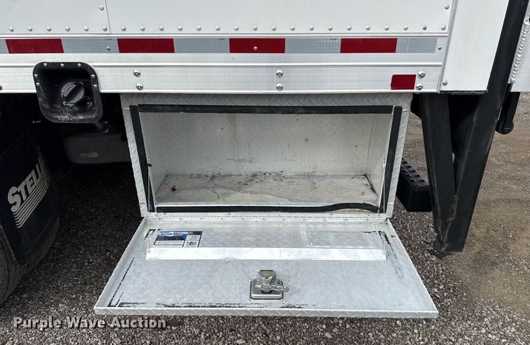 image for item EG2614 2016 Ford F550 Super Duty box truck