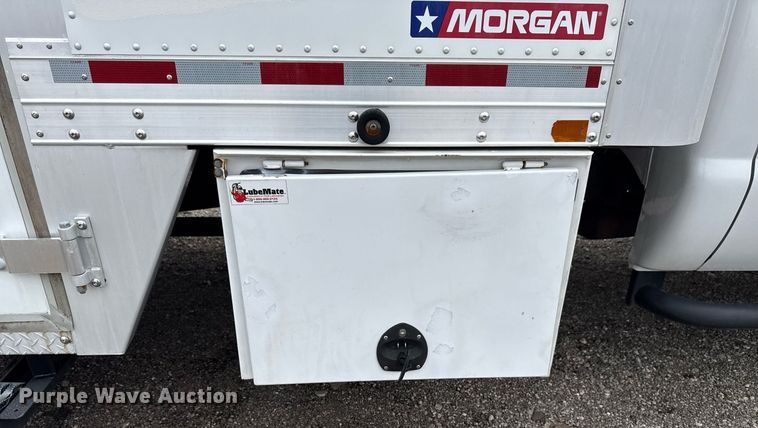 image for item EG2614 2016 Ford F550 Super Duty box truck