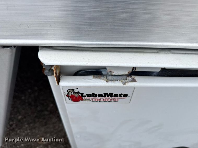 image for item EG2614 2016 Ford F550 Super Duty box truck