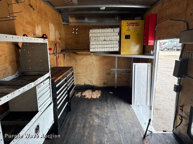 image for item EG2614 2016 Ford F550 Super Duty box truck