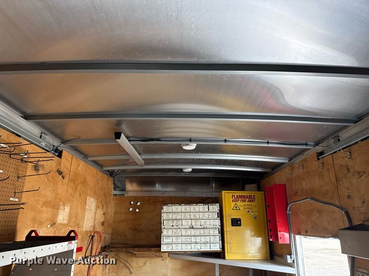 image for item EG2614 2016 Ford F550 Super Duty box truck