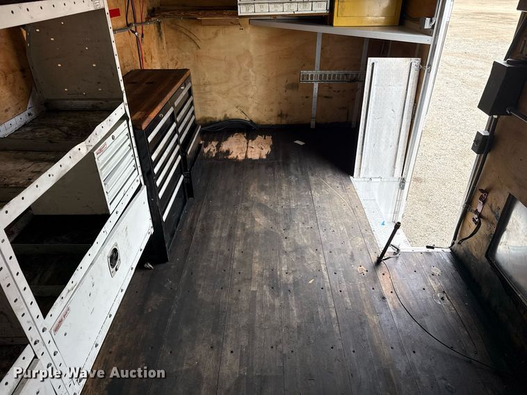 image for item EG2614 2016 Ford F550 Super Duty box truck