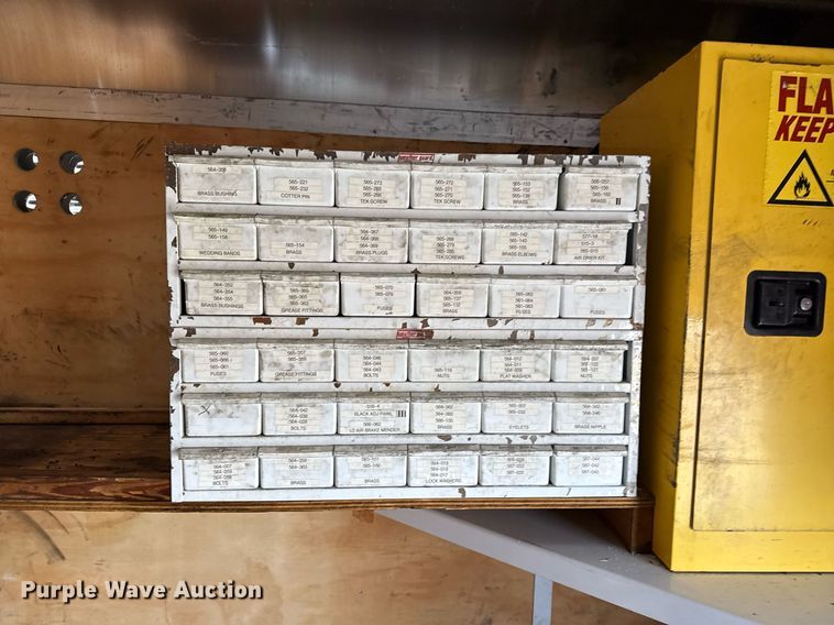 image for item EG2614 2016 Ford F550 Super Duty box truck