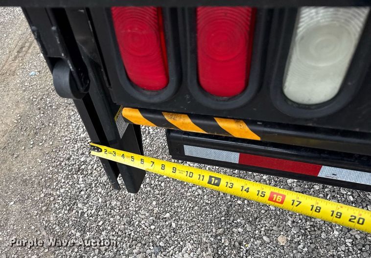 image for item EG2614 2016 Ford F550 Super Duty box truck