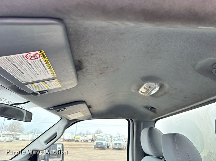 image for item EG2614 2016 Ford F550 Super Duty box truck