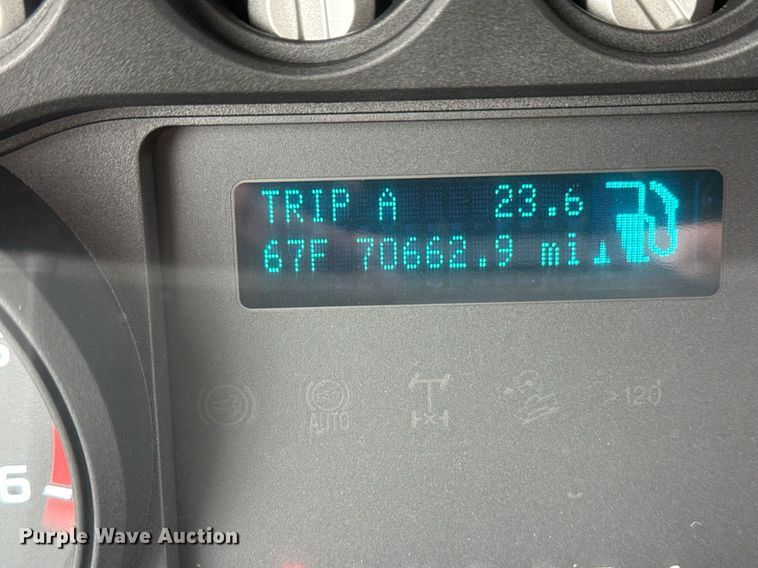 image for item EG2614 2016 Ford F550 Super Duty box truck