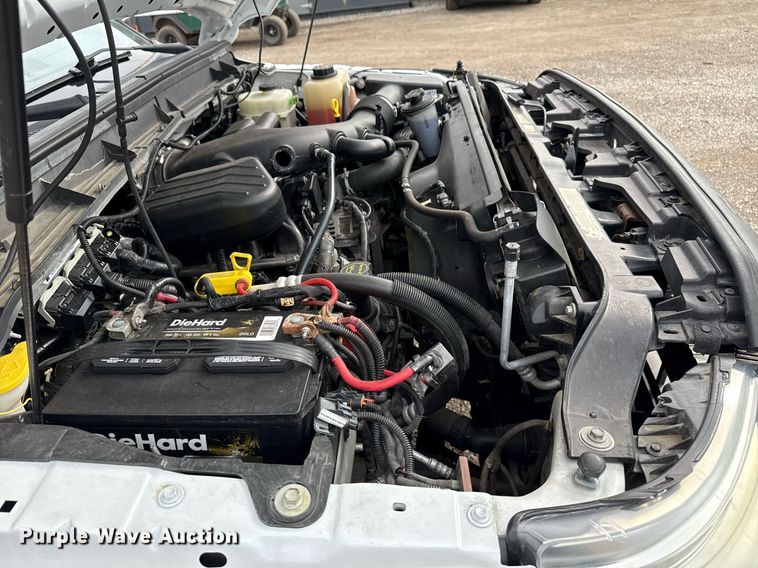 image for item EG2614 2016 Ford F550 Super Duty box truck