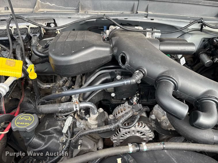 image for item EG2614 2016 Ford F550 Super Duty box truck