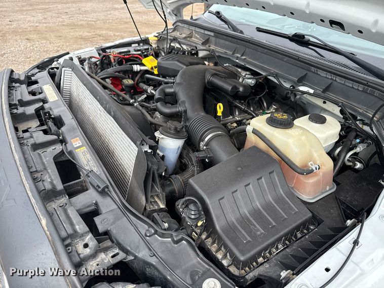 image for item EG2614 2016 Ford F550 Super Duty box truck