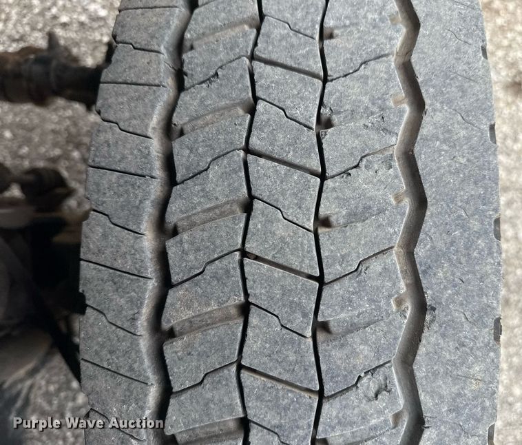 image for item EG2614 2016 Ford F550 Super Duty box truck