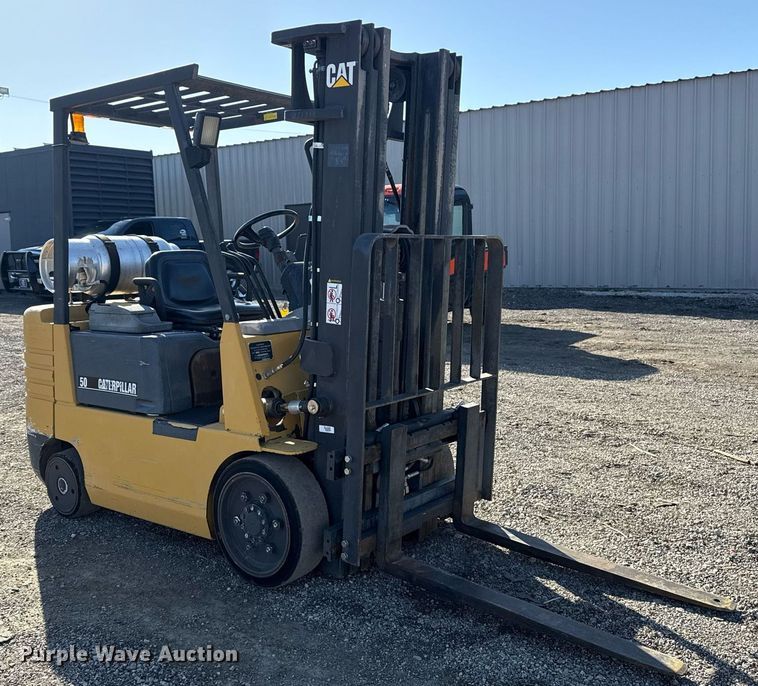 image for item EG2618 1997 Caterpillar GC25 forklift