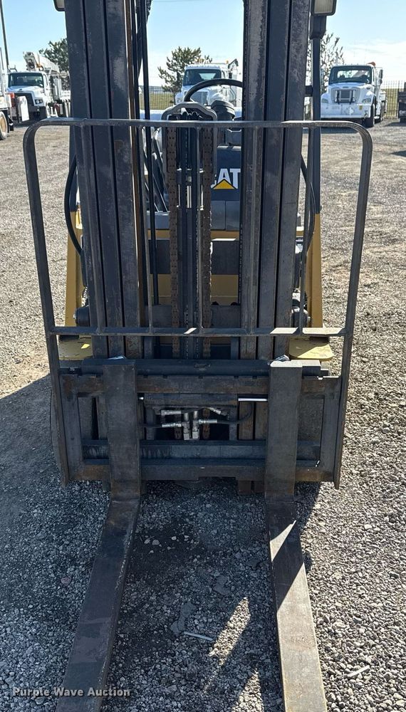 image for item EG2618 1997 Caterpillar GC25 forklift