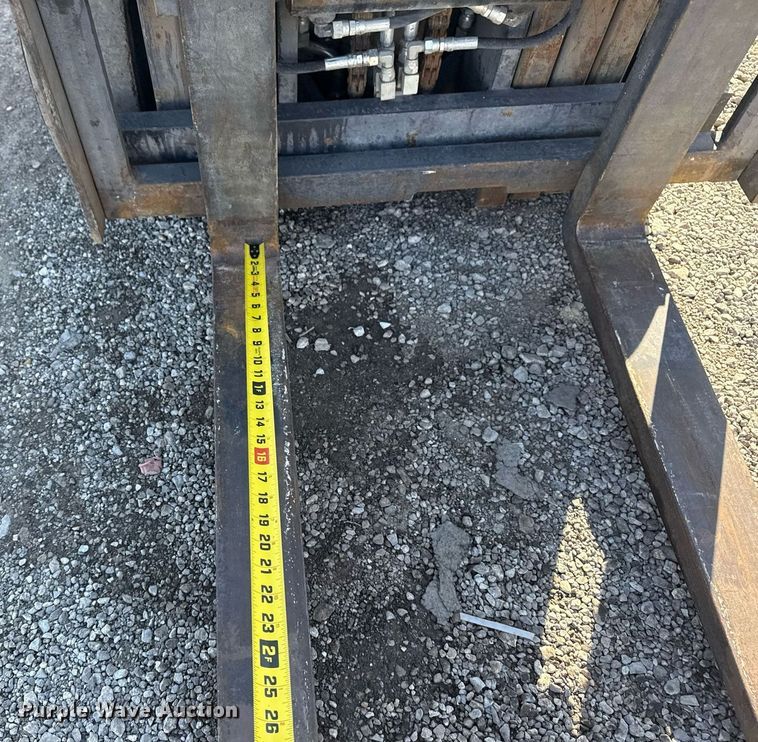 image for item EG2618 1997 Caterpillar GC25 forklift