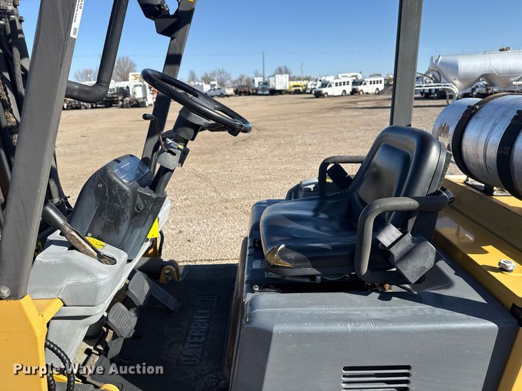 image for item EG2618 1997 Caterpillar GC25 forklift