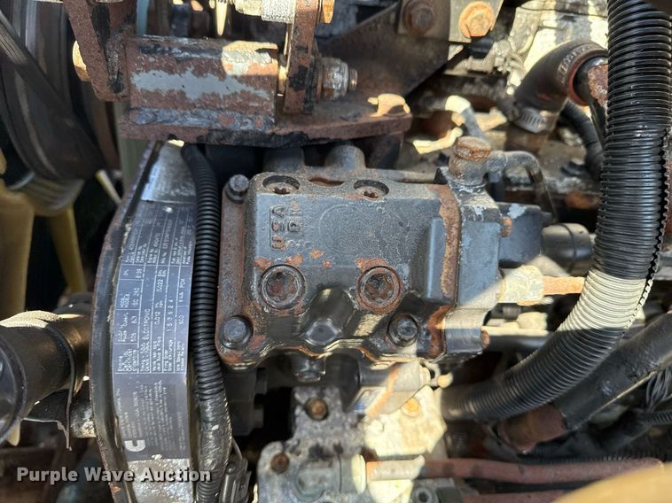 image for item EG2624 2005 Peterbilt 335 box truck