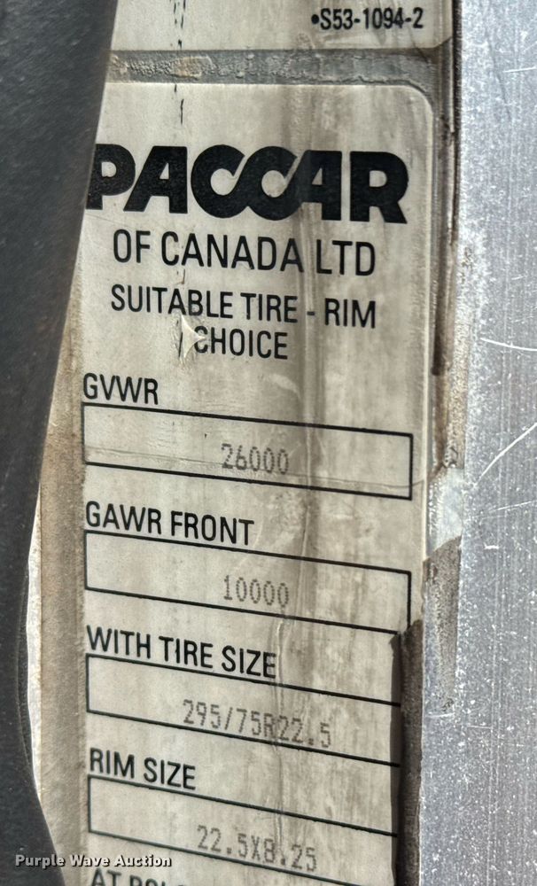 image for item EG2624 2005 Peterbilt 335 box truck