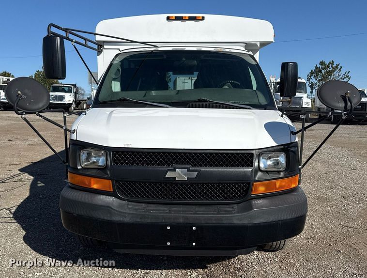 image for item EG2627 2007 Chevrolet Express school bus