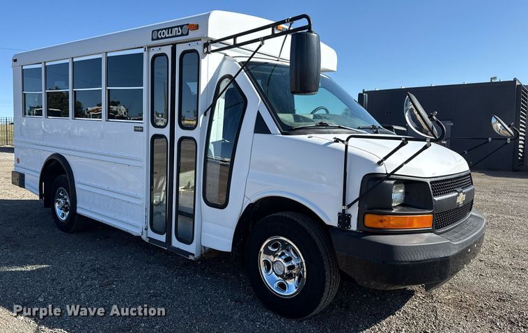image for item EG2627 2007 Chevrolet Express school bus
