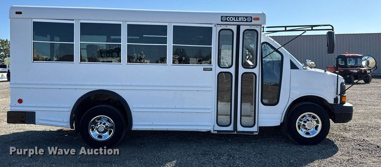 image for item EG2627 2007 Chevrolet Express school bus