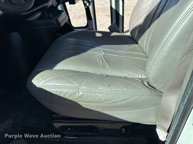 image for item EG2627 2007 Chevrolet Express school bus