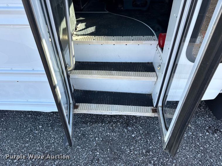 image for item EG2627 2007 Chevrolet Express school bus