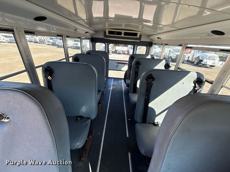 image for item EG2627 2007 Chevrolet Express school bus