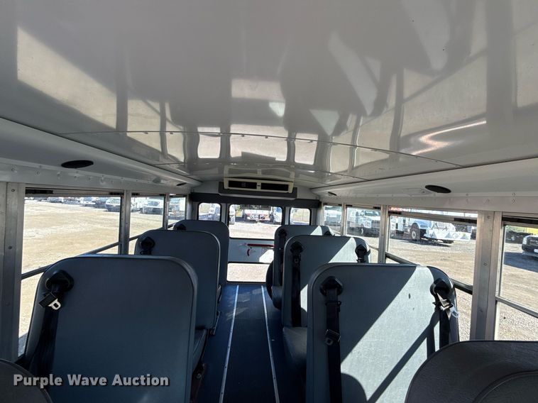 image for item EG2627 2007 Chevrolet Express school bus