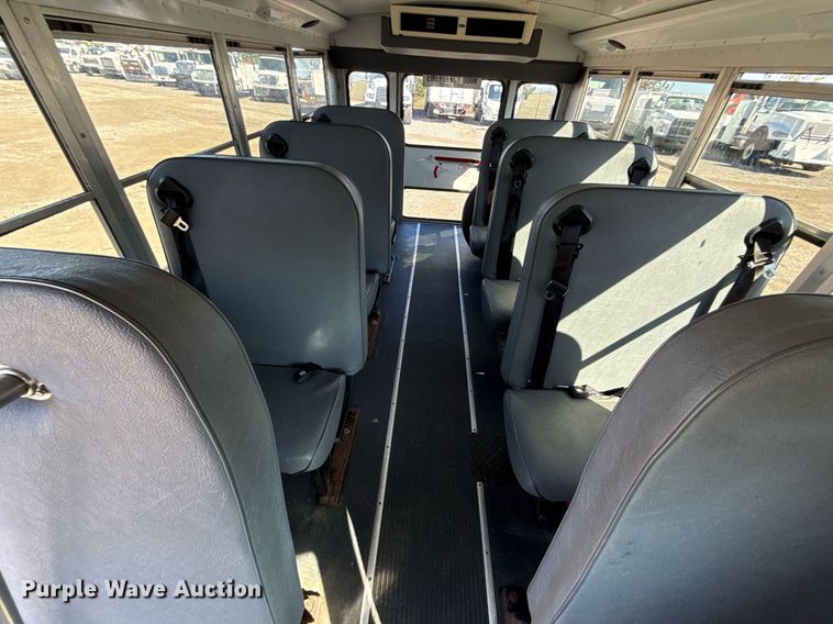 image for item EG2627 2007 Chevrolet Express school bus