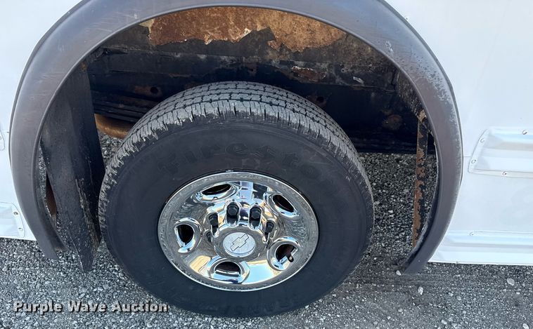 image for item EG2627 2007 Chevrolet Express school bus