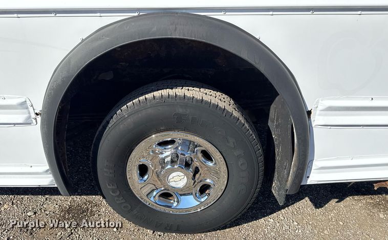 image for item EG2627 2007 Chevrolet Express school bus