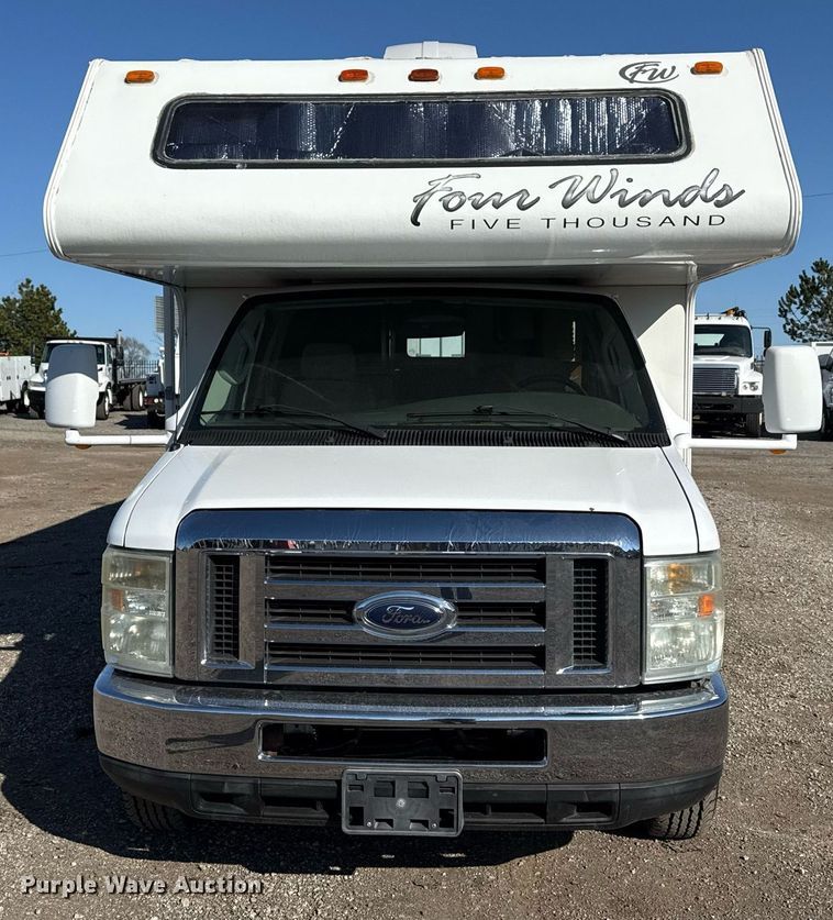 image for item EG2628 2008 Ford E450 Super Duty RV