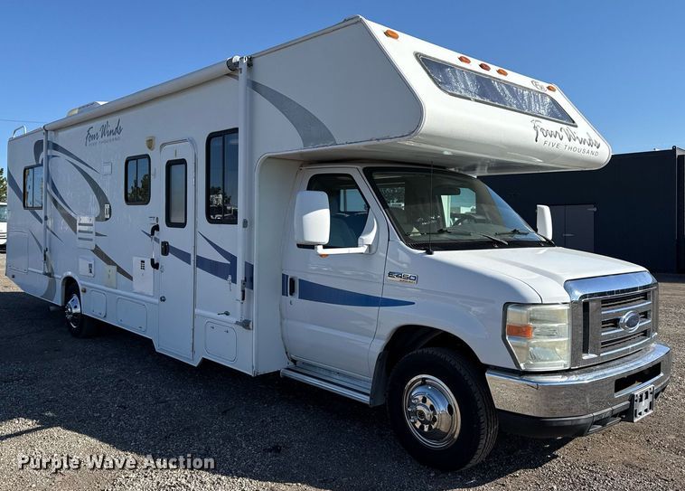 image for item EG2628 2008 Ford E450 Super Duty RV