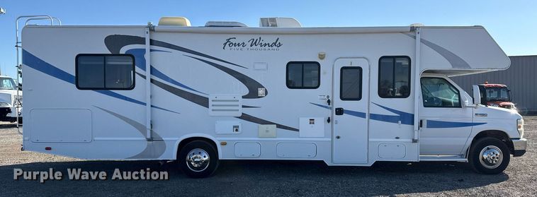 image for item EG2628 2008 Ford E450 Super Duty RV