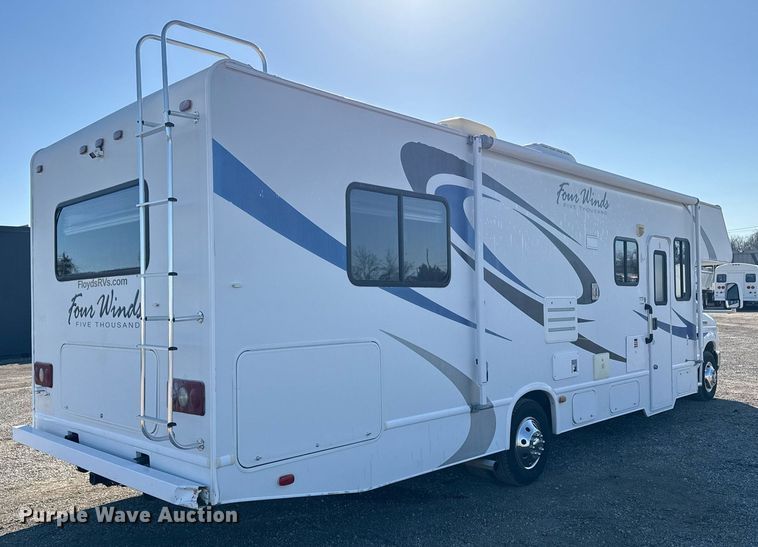 image for item EG2628 2008 Ford E450 Super Duty RV