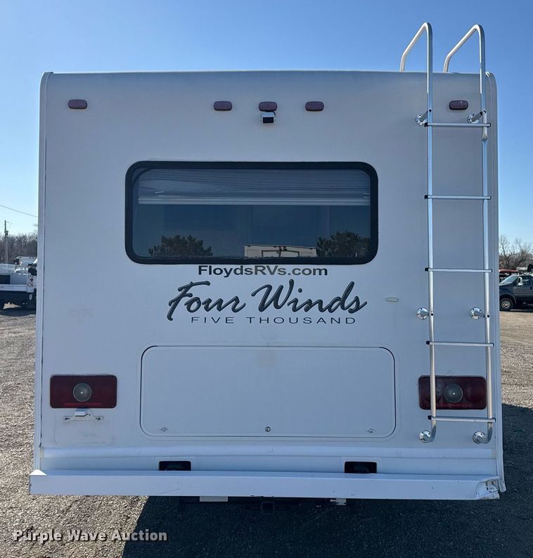 image for item EG2628 2008 Ford E450 Super Duty RV