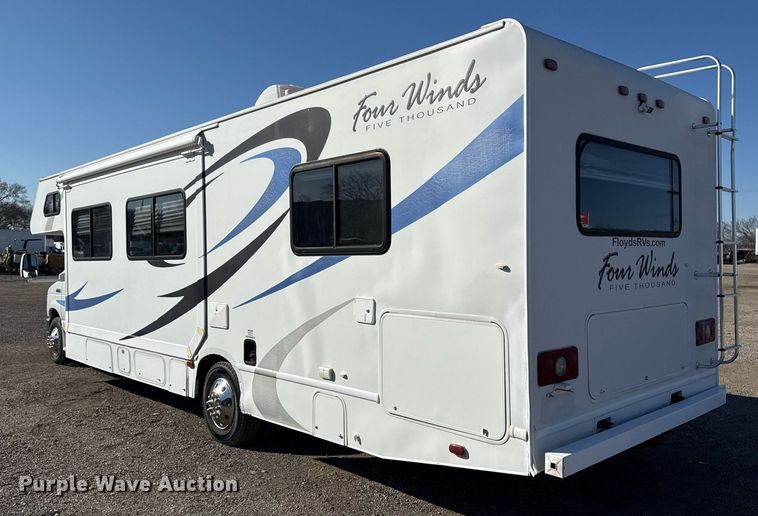 image for item EG2628 2008 Ford E450 Super Duty RV