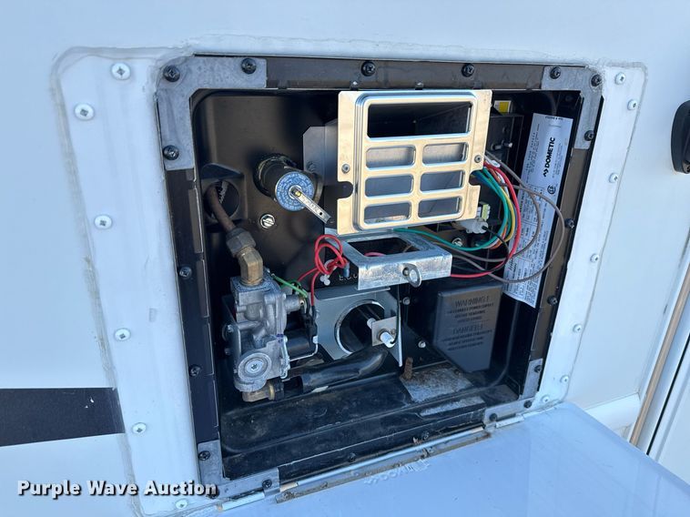 image for item EG2628 2008 Ford E450 Super Duty RV