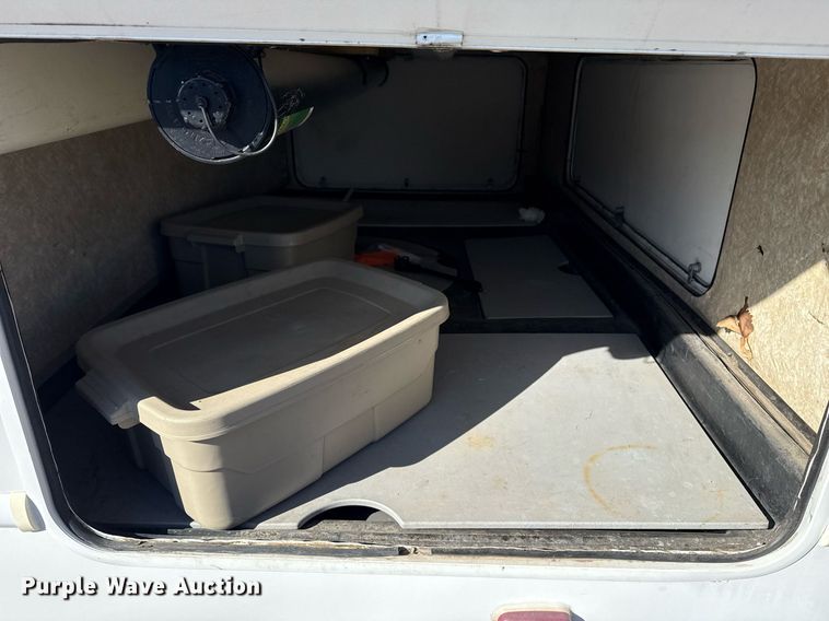 image for item EG2628 2008 Ford E450 Super Duty RV