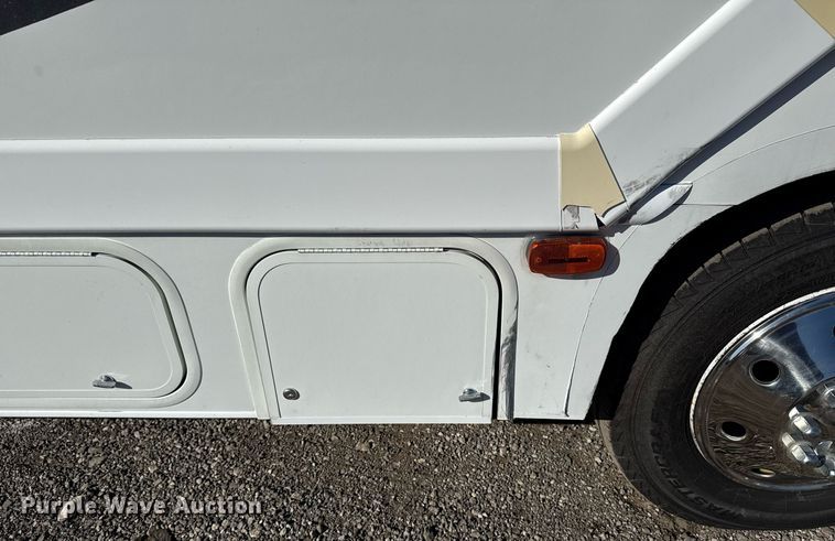 image for item EG2628 2008 Ford E450 Super Duty RV