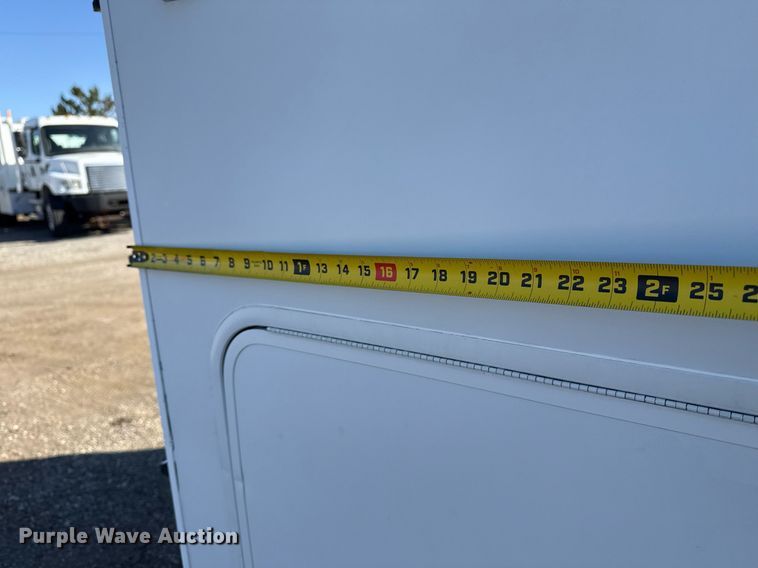 image for item EG2628 2008 Ford E450 Super Duty RV