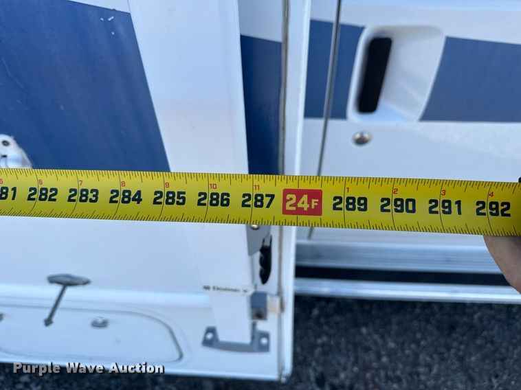 image for item EG2628 2008 Ford E450 Super Duty RV