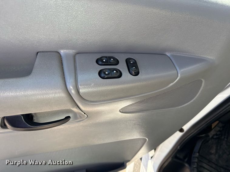 image for item EG2628 2008 Ford E450 Super Duty RV