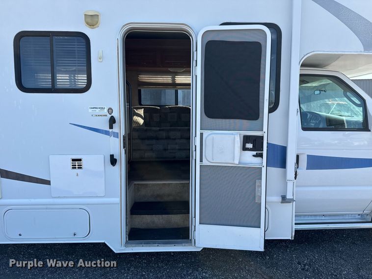 image for item EG2628 2008 Ford E450 Super Duty RV