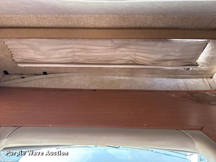 image for item EG2628 2008 Ford E450 Super Duty RV