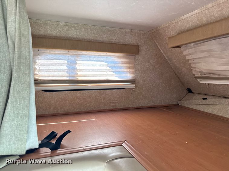 image for item EG2628 2008 Ford E450 Super Duty RV